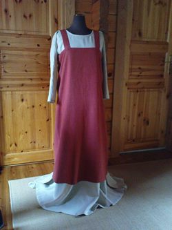 Gewand "Nuria"